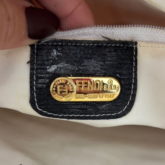 Fendi Black and Cream Clutch with certificate of origin - Picture 11 of 15